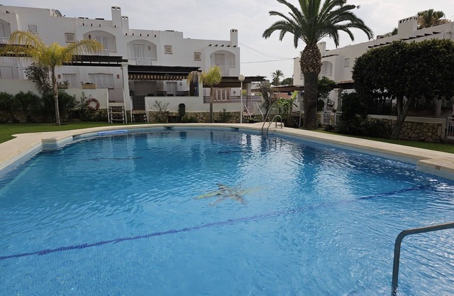 Maison de ville à distance de marche de la plage de Mojacar Playa