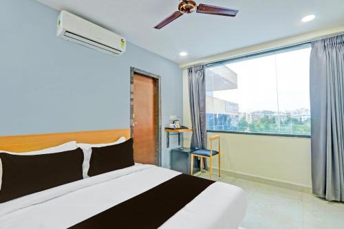 Townhouse La Vista Inn Grand Hotel
