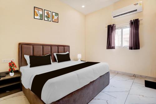 Townhouse Oak Army Aviation Base Jhansi