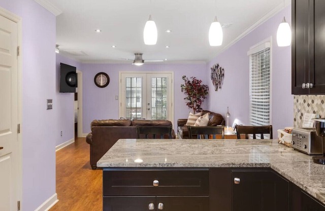 Townhouse that is minutes from Downtown Raleigh