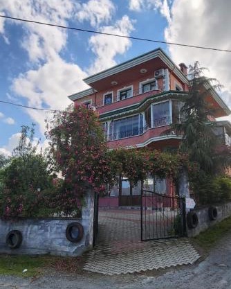 Trabzon Gürbulakta kiralık villa