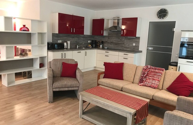 Visiteurs du salon Cologne / Düsseldorf: appartement en sous-sol près de la forêt dans de bonnes conditions de circulation
