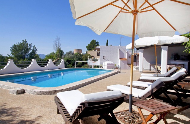 Finca Sa Rota avec un emplacement parfait à 5 minutes de la ville d’Ibiza