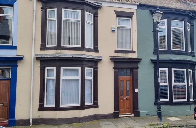 Traditional 3-Bed House on the Historic Headland