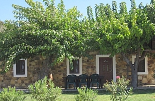 Cottage en pierre grecque traditionnelle