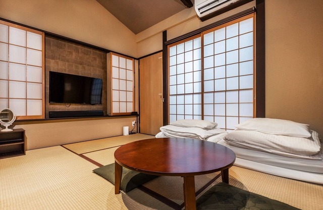 Traditional Japanese house / Kyoto Ukyo-ku Kyōto