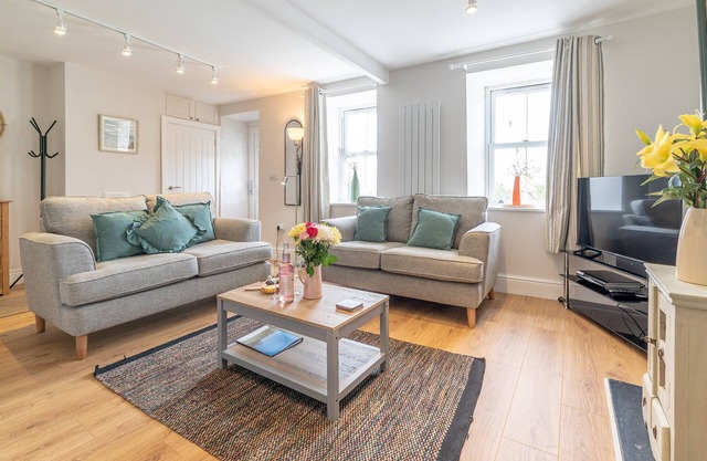 Traditional Welsh Cottage in the Heart of Criccieth | Arfryn