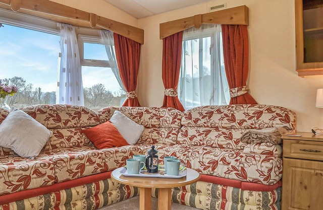 Traditional yet comfortable caravan with one double and one twin.