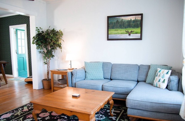 Trail access ✯ Downtown ✯ Fast WiFi ✯ Pet Friendly