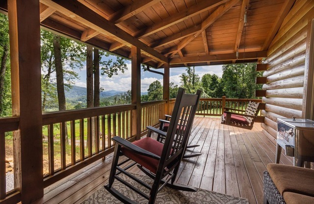 Trailblazers Cabin | Newly Renovated Log Cabin | Mountain Views and Hot Tub