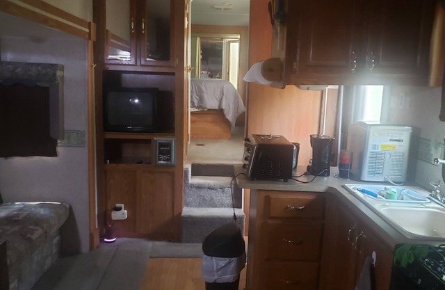 Trails End Chincoteague Bay 2 bedrooms+ loft. Close to Chincoteague, Ocean City