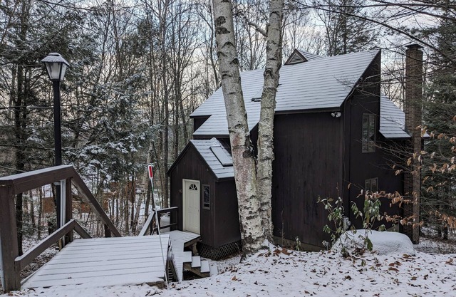 Trails End 4-bedroom house in Waterville Estates with EV Hook up availability