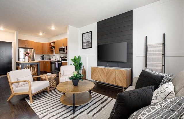 Trailside45 Modern Getaway – Traverse City