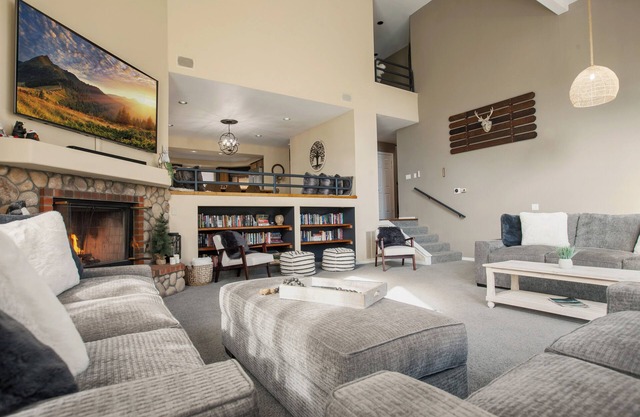 Tranquil Home in Running Springs, CA 5 Beds, Game Room