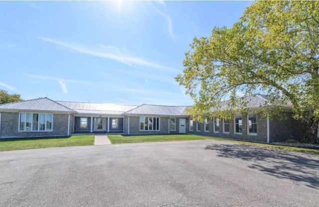 Tranquil house on horse farm with all amenities.