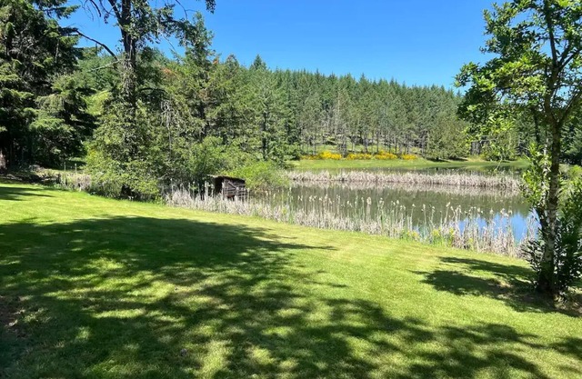 Tranquil Lakeside Home