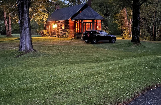 Tranquil Maine Mountain Retreat with Scenic Trails and Private River Access