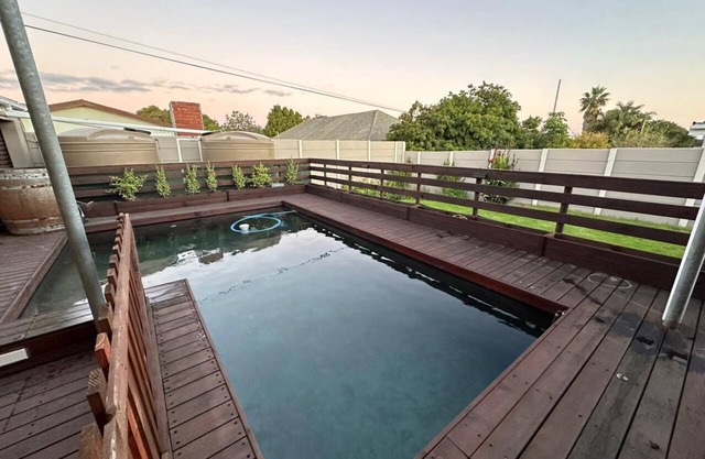 Tranquil Pool Side Apartment