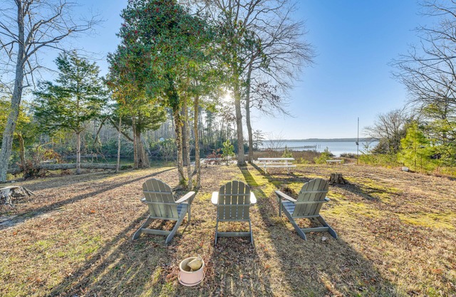 NEW! Pet-Friendly Weems Retreat w/ Grill & Views!