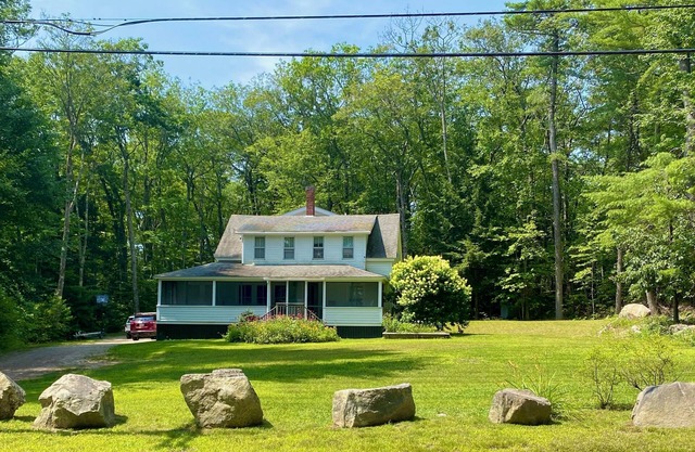Tranquille, spacieuse, Vacances Maison, Bord de l'eau privée, 6 BR, 2 BA
