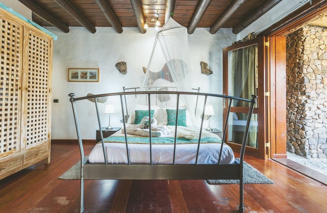 Tranquil Studio : Eco Casita, Près de Sandy Beach, Piscine, Parc de jeux, WIFI