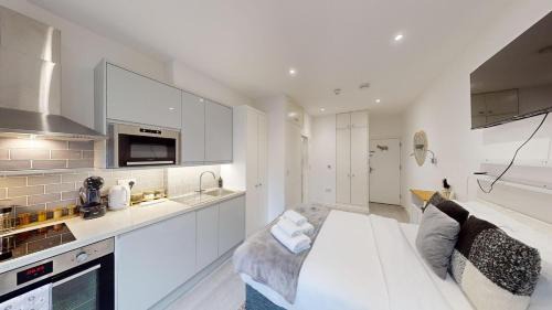 Tranquil Studio Retreat in Harrow