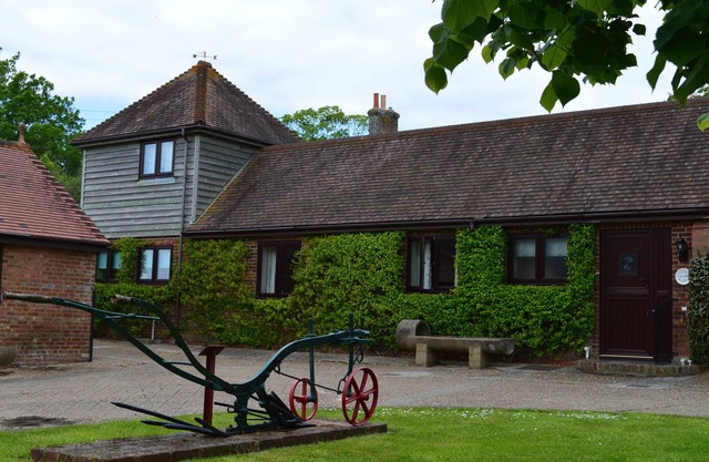 Tranquille, bien équipées Quatre-Star Cottage dans la ville historique «1066 Country '.