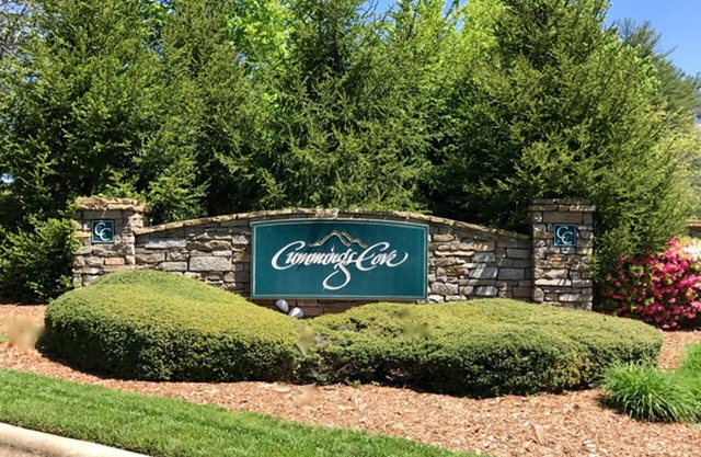 Condo tranquille et bien aménagé dans la communauté de golf