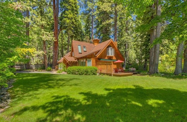Retraite tranquille sur la rive ouest. Tahoe Pines HOA pier et plage. Pet OK!