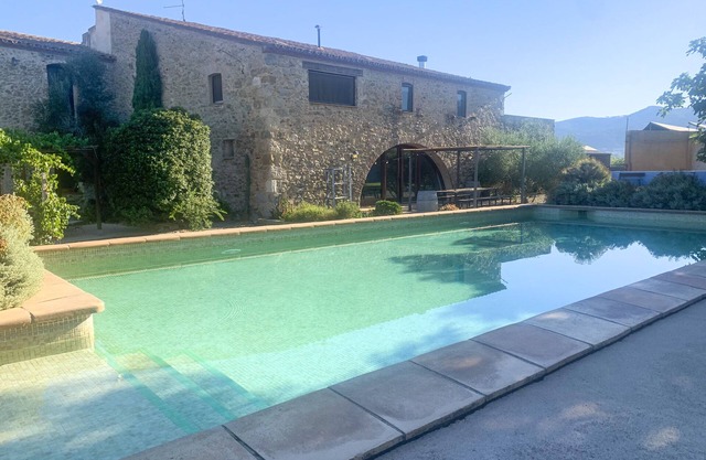 Tranquila Casa Rural Cercana a las Mejores Playas de L'alt Empordà