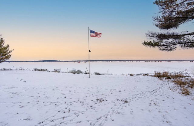 Tranquility and peacefulness on Puckaway Lake