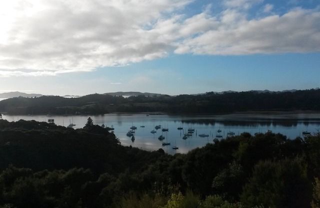 Tranquillité et vue imprenable à seulement quelques minutes de l'animation de Paihia