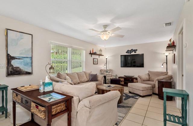 Tranquility Starfish Suite - Oceanfront Paradise!