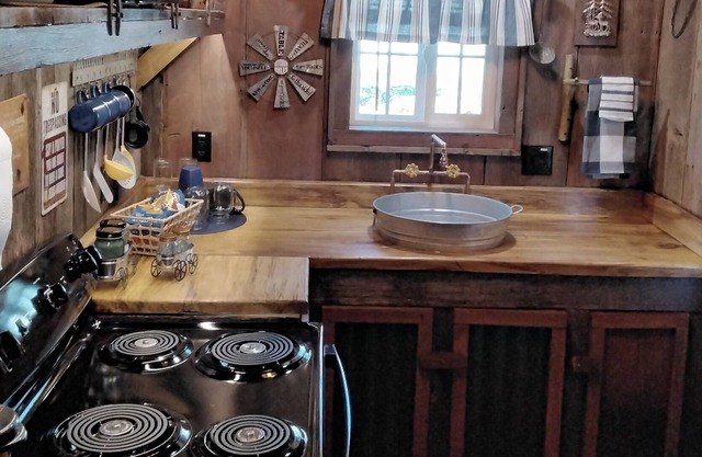 Trapper Cabin 2
