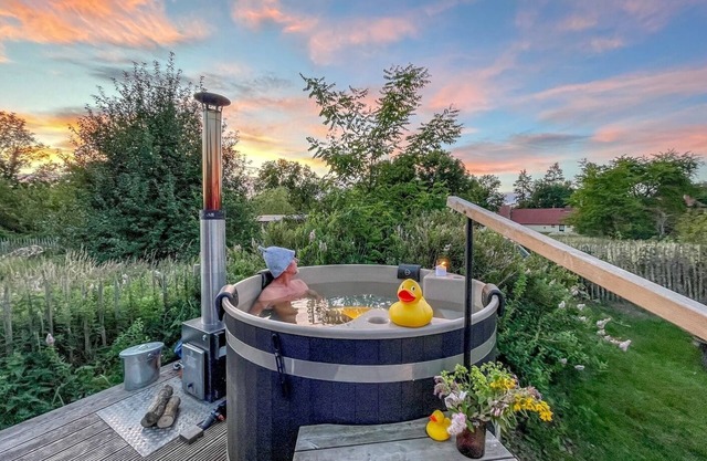 traumHaff Pilote romantique avec cheminée, sauna et bateau à Rieth am See