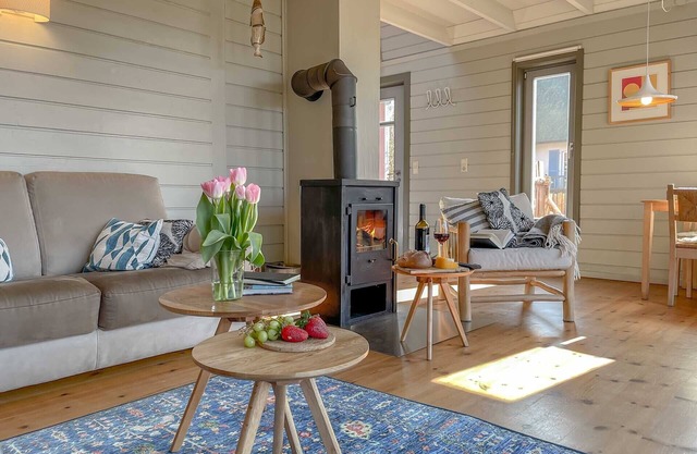 Maison de pilote de rêve sur la mer Baltique avec sauna, cheminée, bateau à rames