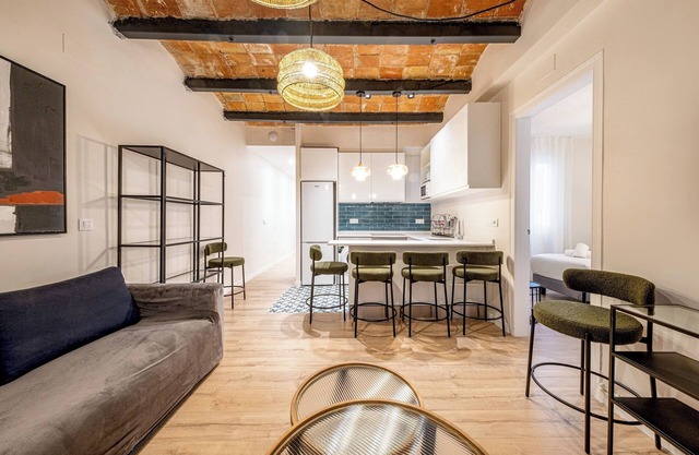 TRAV2-1 · 4h - Quatre Chambres Appartement, Couchages 6