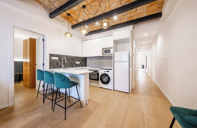 TRAV4-2 · 4h - Quatre Chambres Appartement, Couchages 6