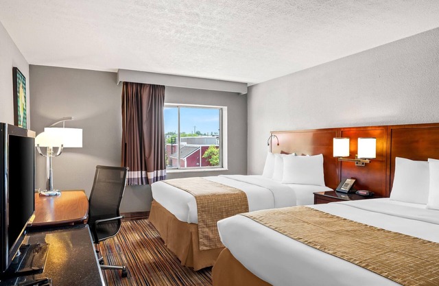 Travelodge by Wyndham Bloomington