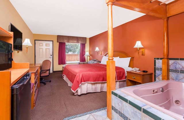 Travelodge by Wyndham Chattanooga/Hamilton Place