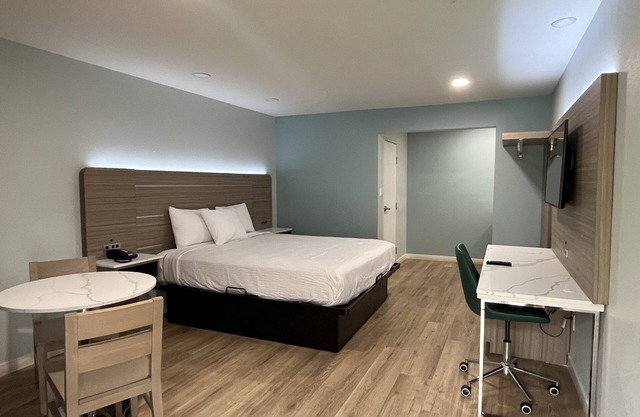 Travelodge by Wyndham Fairplex Pomona