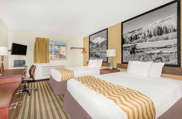 Travelodge by Wyndham Loveland/Fort Collins Area