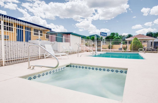 Travelodge by Wyndham Ruidoso