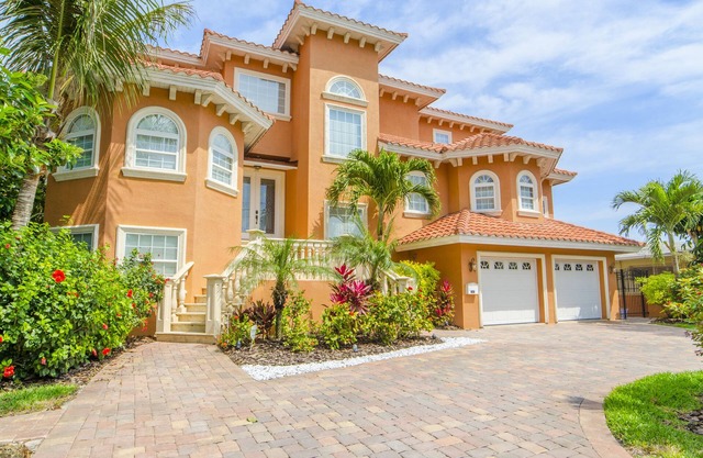 Maison de vacances de luxe au bord de l'eau sur la baie de Boca Ciega!