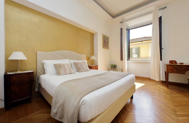 TreasureRome Spanish Steps Family 4BR