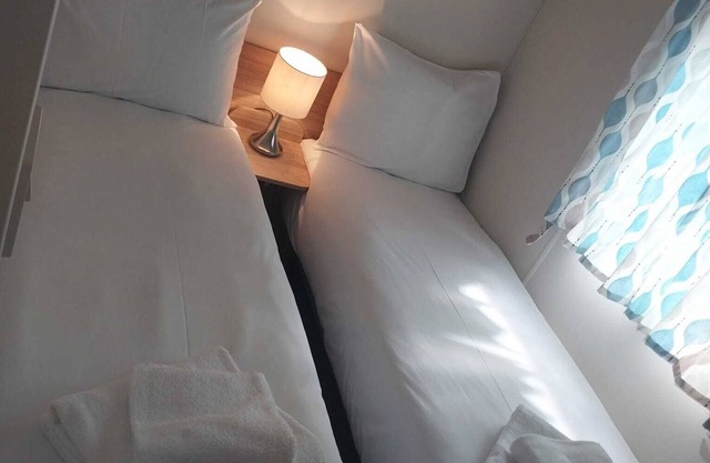 Tree tops - 2 bedrooms sleeps 6 (D/F)