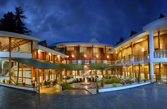 TreeHouse Chail Villas
