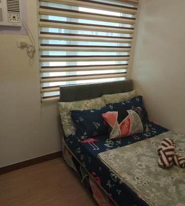 Trees Residences 1 Bedroom with Netflix and Bluetootth Karaoke Speaker with 2 mini Microphone