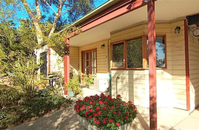 Treetops Hideaway Albury