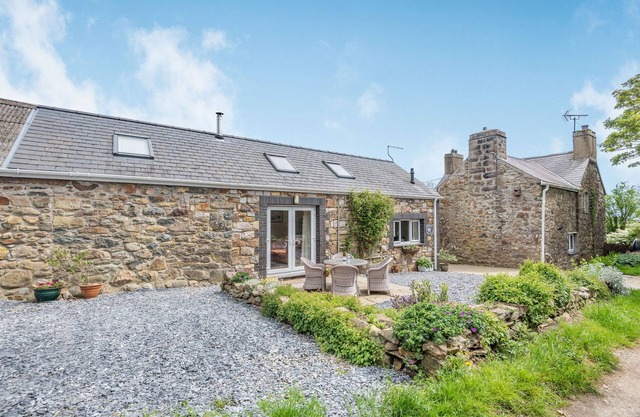 Trefaes Newydd, SARN MEYLLTEYRN